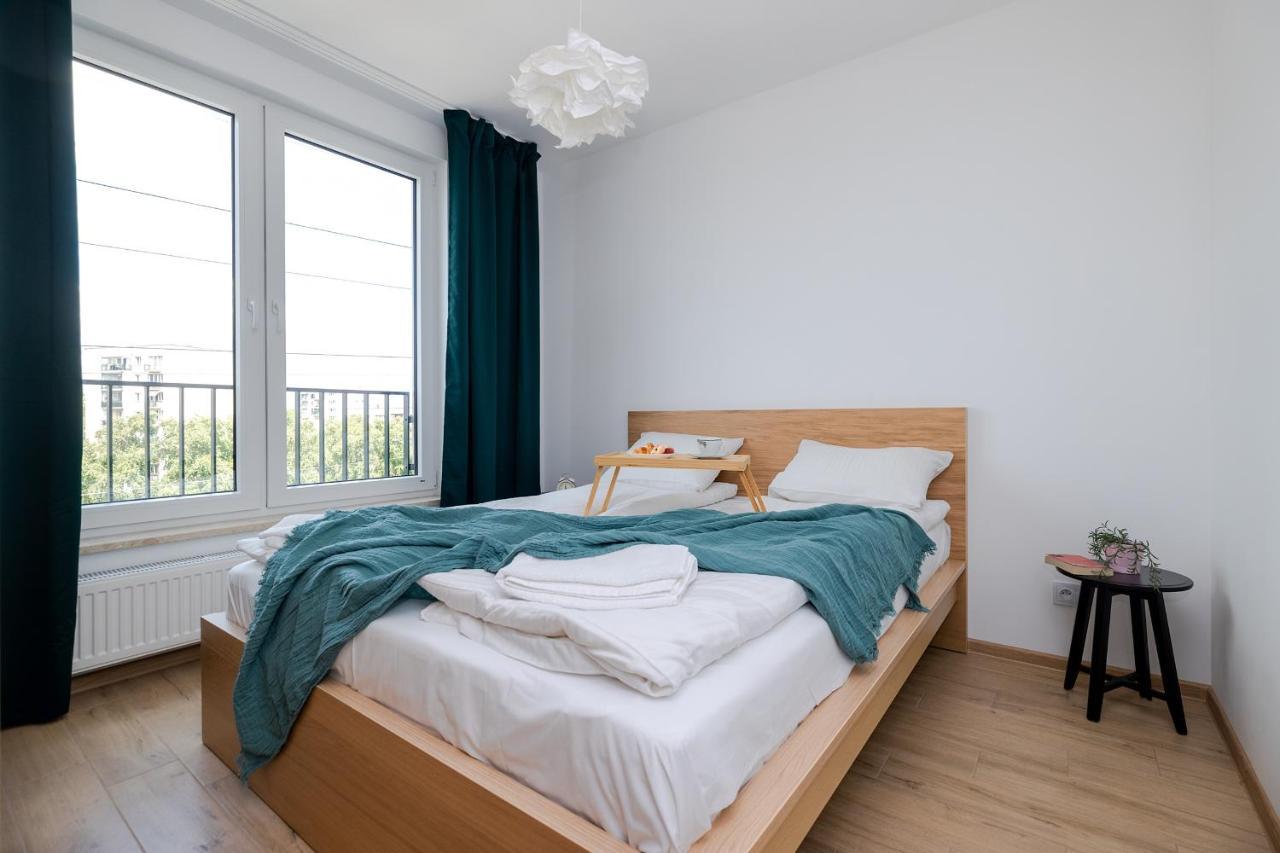 Shortstaypoland Pileckiego ワルシャワ エクステリア 写真