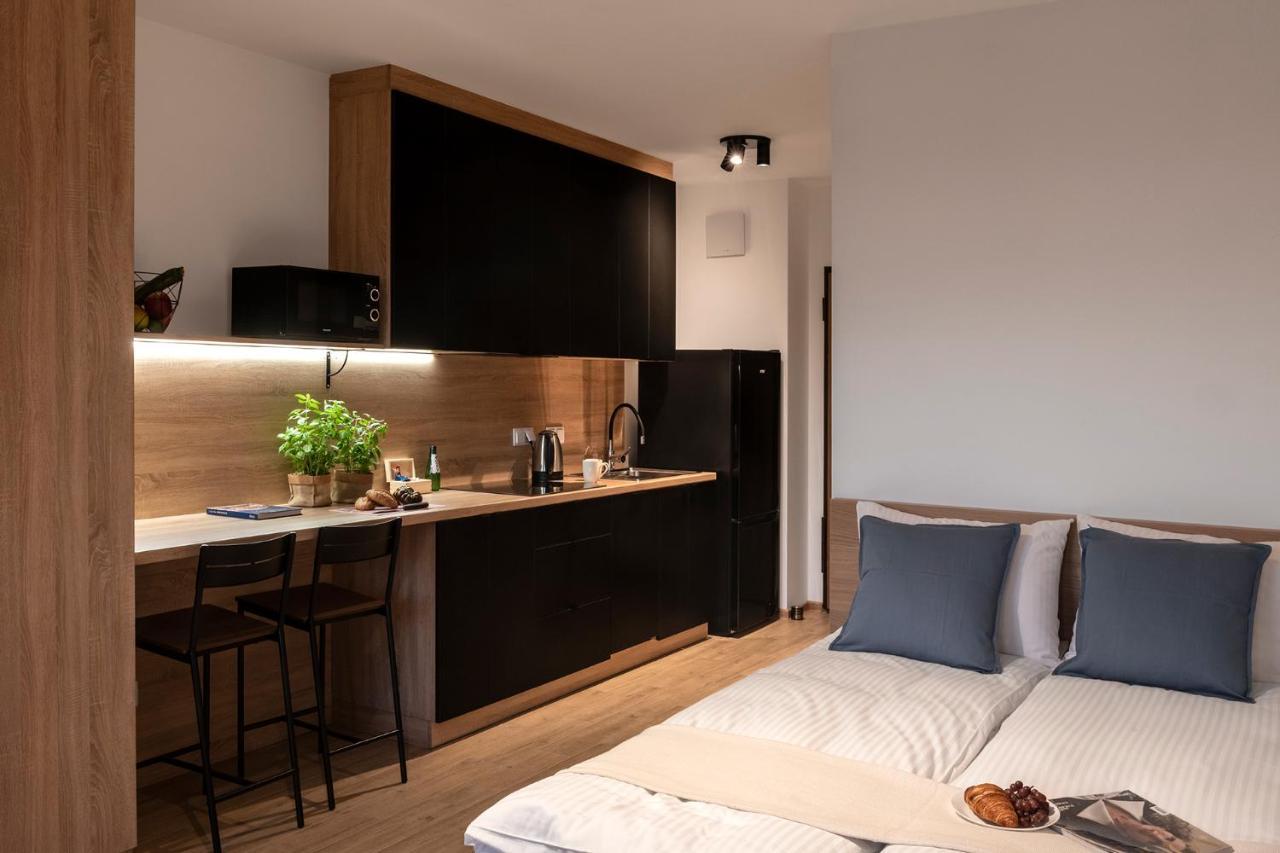 Shortstaypoland Pileckiego ワルシャワ エクステリア 写真
